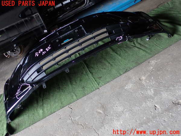 1UPJ-30231010]エスティマ(ACR50W)フロントバンパー 中古_m0003.jpg