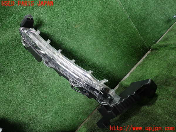 1UPJ-30231150]エスティマ(ACR50W)右コーナーランプ 中古_m0001.jpg