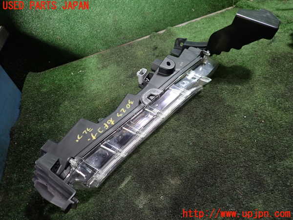 1UPJ-30231150]エスティマ(ACR50W)右コーナーランプ 中古_m0002.jpg