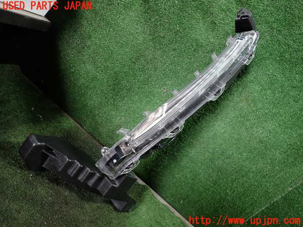 1UPJ-30231152]エスティマ(ACR50W)左コーナーランプ 中古_m0001.jpg