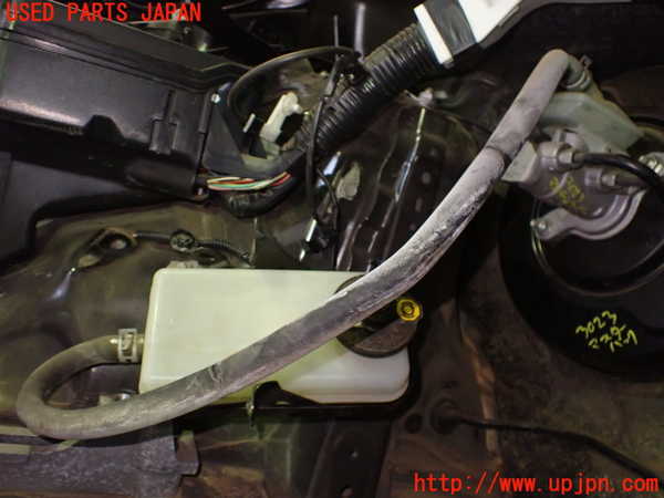 1UPJ-30234050]エスティマ(ACR50W)ブレーキマスターシリンダー 中古_m0001.jpg