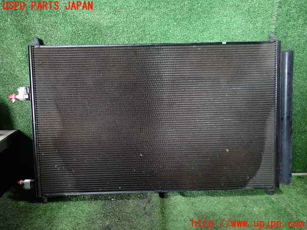 1UPJ-30236031]エスティマ(ACR50W)エアコンコンデンサー1 中古_m0001.jpg