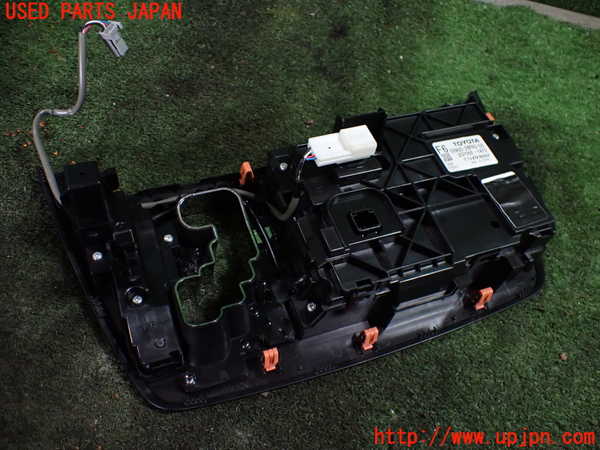 1UPJ-30236066]エスティマ(ACR50W)エアコンスイッチ1 中古_m0004.jpg