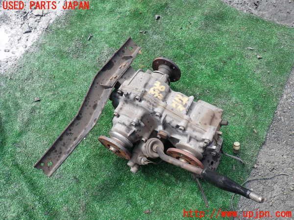 1UPJ-30243300]ジムニー シエラ(JB32W)トランスファー 中古_m0001.jpg