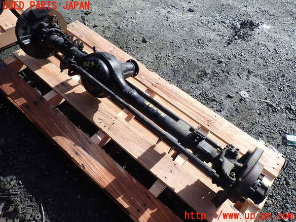 1UPJ-30244370]ジムニー シエラ(JB32W)フロントデフホーシング 中古_m0002.jpg