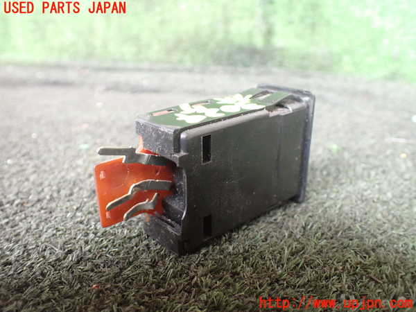 1UPJ-30246295]ジムニー シエラ(JB32W)フォグスイッチ 中古_m0002.jpg