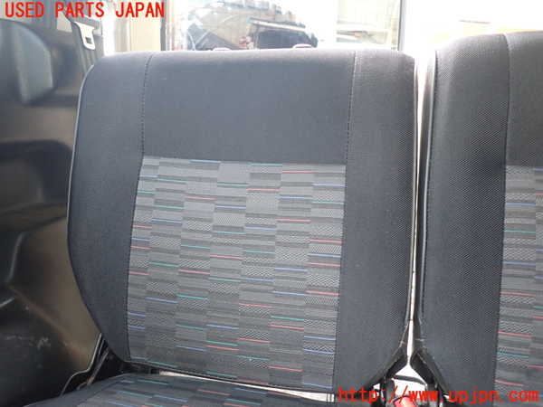 1UPJ-30247145]ジムニー シエラ(JB32W)右2列目シート 中古_m0002.jpg