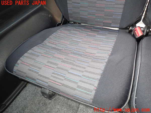 1UPJ-30247145]ジムニー シエラ(JB32W)右2列目シート 中古_m0003.jpg