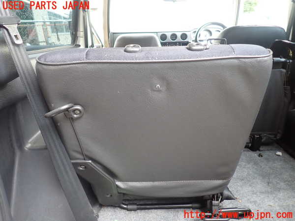 5UPJ-30247175]ジムニー シエラ(JB32W)左2列目シート 中古_m0004.jpg