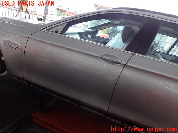 2UPJ-30251260]BMW 523i ツーリング(XL20)(F11)左前ドア 中古(43R-00050 M62)_m0001.jpg