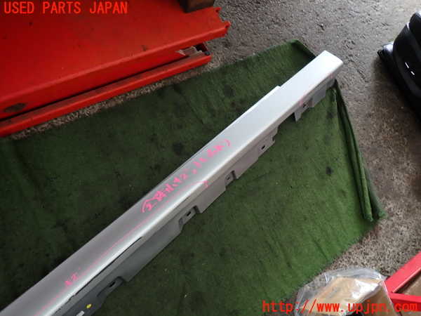 2UPJ-30251390]BMW 523i ツーリング(XL20)(F11)右サイドステップ 中古_m0002.jpg