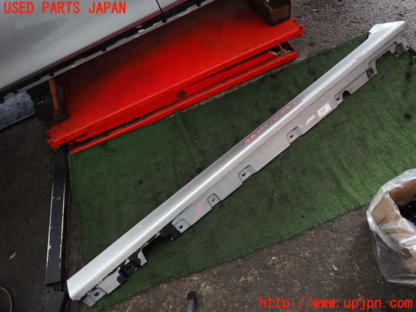 2UPJ-30251392]BMW 523i ツーリング(XL20)(F11)左サイドステップ 中古_m0001.jpg