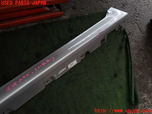 2UPJ-30251392]BMW 523i ツーリング(XL20)(F11)左サイドステップ 中古_m0003.jpg