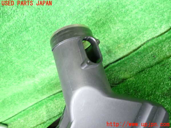 2UPJ-30252560]BMW 523i ツーリング(XL20)(F11)エアクリーナーボックス 中古_m0002.jpg
