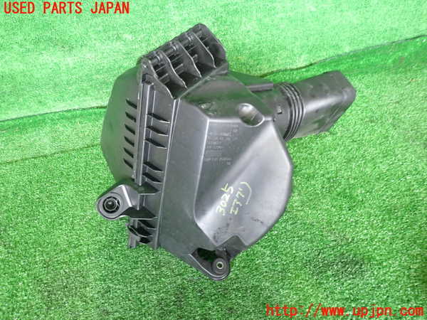 2UPJ-30252560]BMW 523i ツーリング(XL20)(F11)エアクリーナーボックス 中古_m0003.jpg