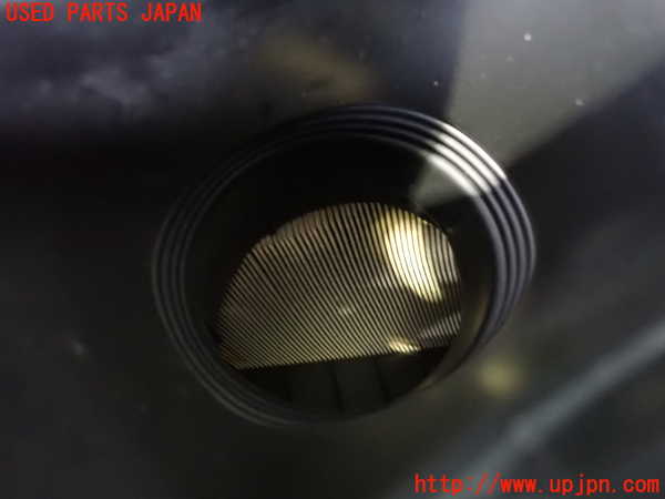 2UPJ-30252560]BMW 523i ツーリング(XL20)(F11)エアクリーナーボックス 中古_m0004.jpg