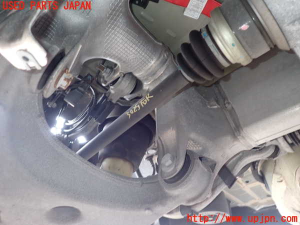 2UPJ-30254020]BMW 523i ツーリング(XL20)(F11)右リアドライブシャフト 中古_m0001.jpg