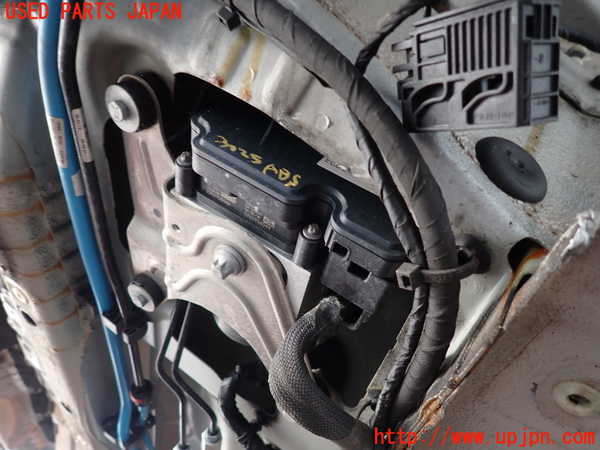 2UPJ-30254040]BMW 523i ツーリング(XL20)(F11)ABSアクチュエーター 中古_m0001.jpg