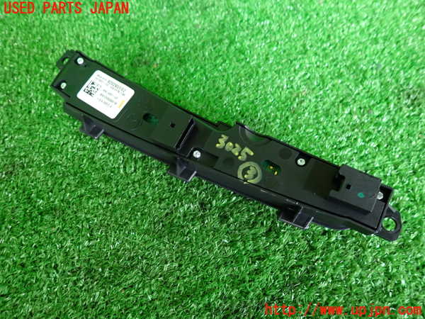 2UPJ-30256308]BMW 523i ツーリング(XL20)(F11)スイッチ3 (TRC OFF、走行モード切替、ソナー) 中古_m0002.jpg