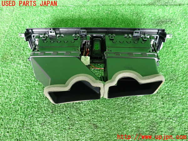 2UPJ-30257526]BMW 523i ツーリング(XL20)(F11)エアコン吹き出し口1 (真中) 中古_m0002.jpg