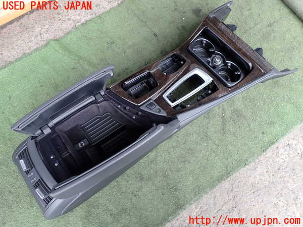 2UPJ-30257540]BMW 523i ツーリング(XL20)(F11)センターコンソール 中古_m0003.jpg