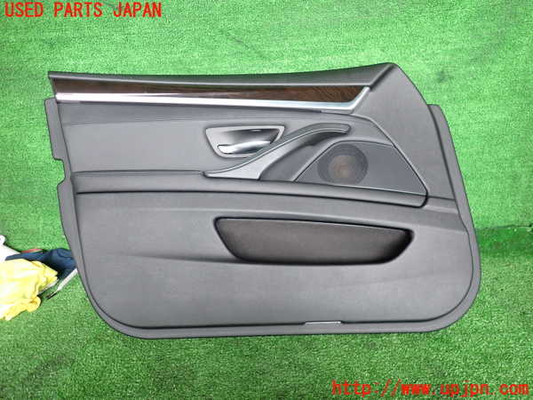 2UPJ-30251264]BMW 523i ツーリング(XL20)(F11)左前ドア内張り 中古_m0001.jpg