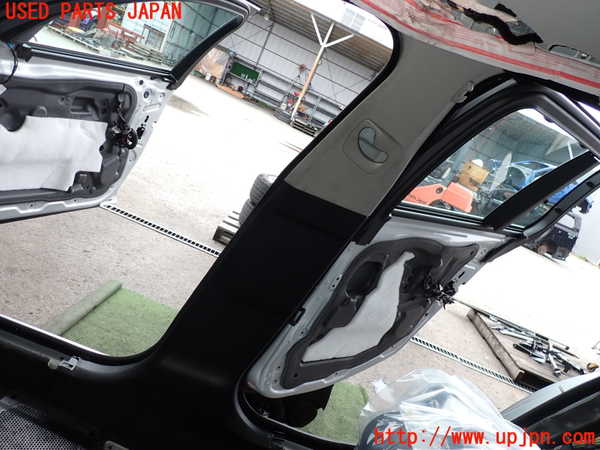 2UPJ-30257665]BMW 523i ツーリング(XL20)(F11)右センターピラートリム 中古_m0001.jpg