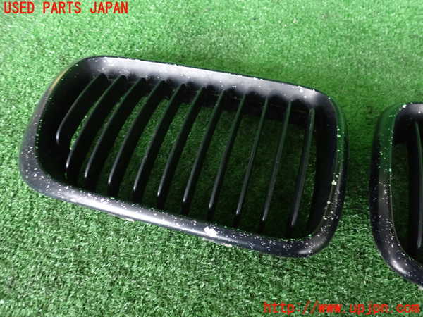2UPJ-30261050]BMW 318is クーペ(BE19)(E36)ラジエターグリル 【ジャンク品】 中古_m0003.jpg