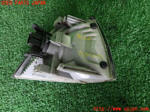2UPJ-30261152]BMW 318is クーペ(BE19)(E36)左コーナーランプ 中古_m0002.jpg