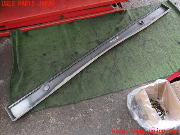 2UPJ-30261392]BMW 318is クーペ(BE19)(E36)左サイドステップ 中古_m0004.jpg