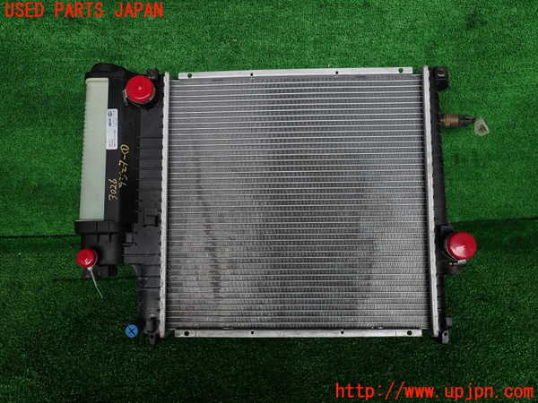 2UPJ-30262321]BMW 318is クーペ(BE19)(E36)ラジエーター1 中古_m0003.jpg