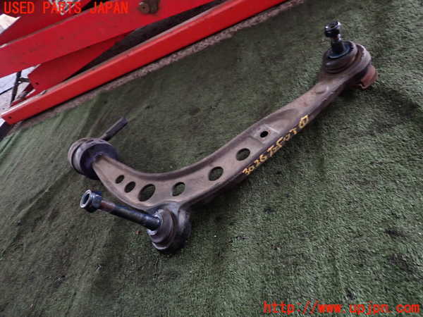 2UPJ-30265186]BMW 318is クーペ(BE19)(E36)左フロントロアアーム1 中古_m0001.jpg