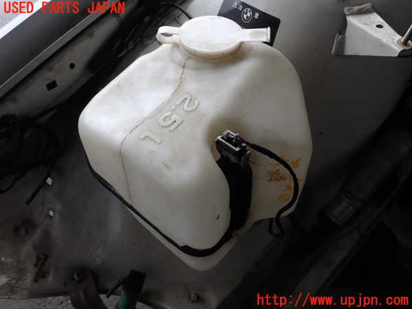 2UPJ-30266791]BMW 318is クーペ(BE19)(E36)ウォッシャータンク1 中古_m0001.jpg