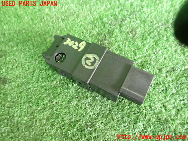 2UPJ-30296307]PTクルーザー(PT2K20)スイッチ2 (リアワイパー) 中古_m0002.jpg