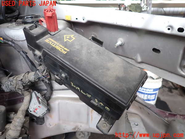 2UPJ-30296741]PTクルーザー(PT2K20)ヒューズボックス1 中古_m0001.jpg