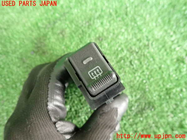 2UPJ-30296300]PTクルーザー(PT2K20)デフォッガースイッチ 中古_m0001.jpg