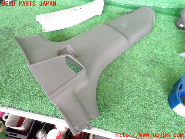 2UPJ-30297670]PTクルーザー(PT2K20)左センターピラートリム 中古_m0003.jpg