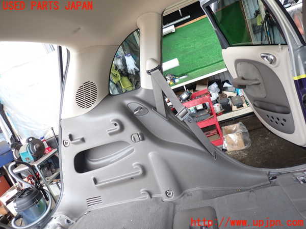 2UPJ-30297680]PTクルーザー(PT2K20)左リアピラートリム 中古_m0001.jpg