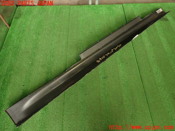 2UPJ-30301392]BMW M4 クーペ(3C30)(F82)左サイドステップ 中古_m0005.jpg