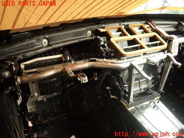 2UPJ-30306081]BMW M4 クーペ(3C30)(F82)エバポレーター1 中古_m0001.jpg