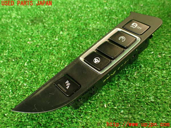 2UPJ-30306308]BMW M4 クーペ(3C30)(F82)スイッチ3 (DSC OFF、ソナー他) 中古_m0001.jpg