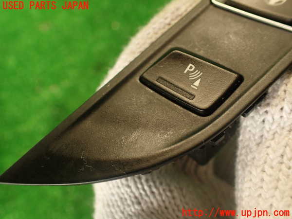 2UPJ-30306308]BMW M4 クーペ(3C30)(F82)スイッチ3 (DSC OFF、ソナー他) 中古_m0002.jpg