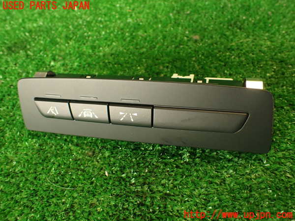 2UPJ-30306309]BMW M4 クーペ(3C30)(F82)スイッチ4 (レーンアシスト) 中古_m0001.jpg