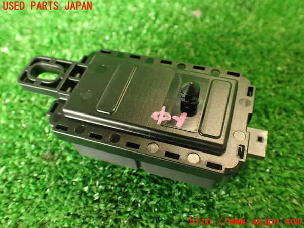 2UPJ-30306154]BMW M4 クーペ(3C30)(F82)コンピューター9 中古_m0002.jpg