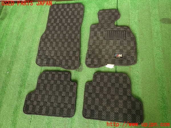 2UPJ-30307800]BMW M4 クーペ(3C30)(F82)フロアマット 中古_m0001.jpg