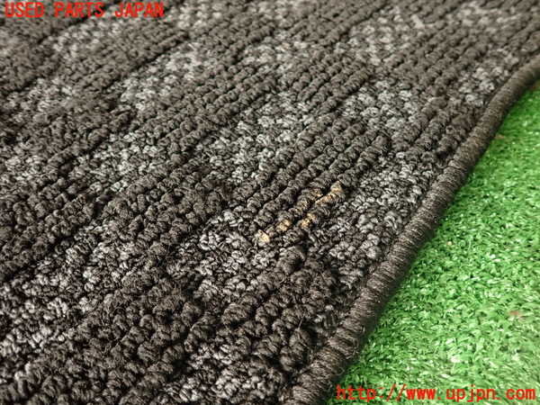 2UPJ-30307800]BMW M4 クーペ(3C30)(F82)フロアマット 中古_m0004.jpg