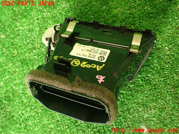 2UPJ-30307527]BMW M4 クーペ(3C30)(F82)エアコン吹き出し口2 (右) 中古_m0002.jpg