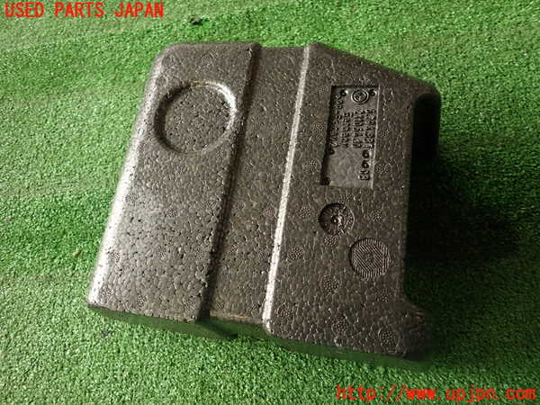 2UPJ-30307773]BMW M4 クーペ(3C30)(F82)ラゲッジトレイ3 中古_m0002.jpg