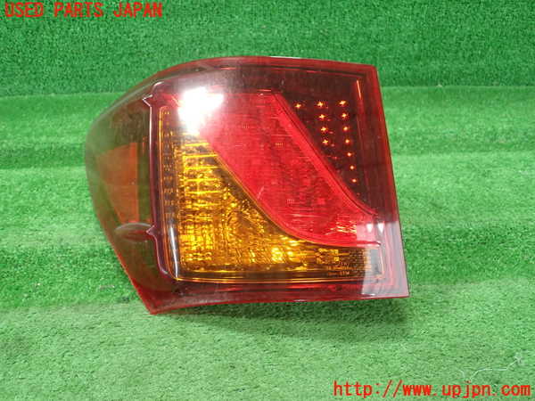 1UPJ-30311536]レクサス・GS300h(AWL10)左テールランプ 中古_m0001.jpg