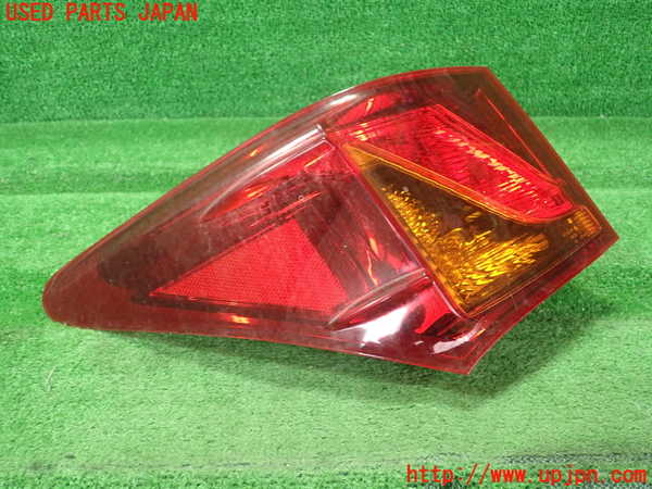 1UPJ-30311536]レクサス・GS300h(AWL10)左テールランプ 中古_m0002.jpg